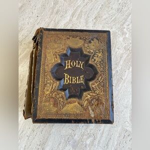 Antique 1879 Leather Family Pictorial Holy Bible G. Dore-Illman Brothers